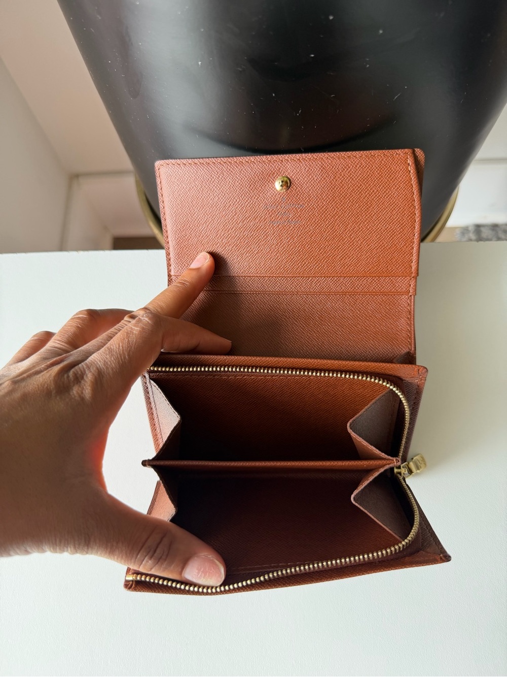 Louis Vuitton Monogram Compact Wallet with Brown Leather Interior - Picture 4 of 9